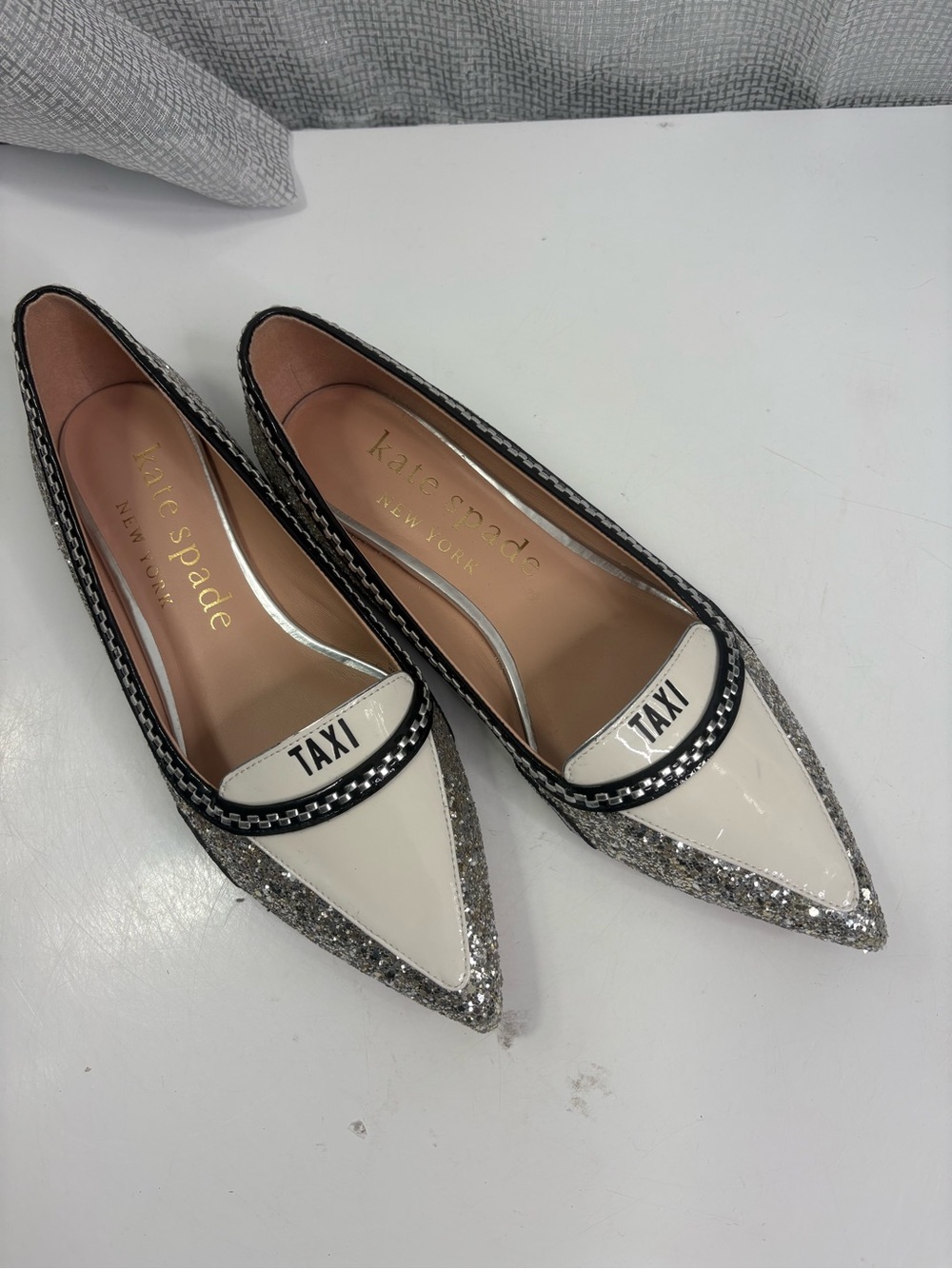 kate spade 'Gogo TAXI' Pointed Toe Flats in White and Silver Glitter size 8.5